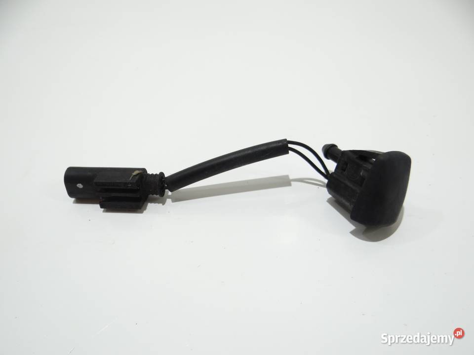 DYSZA SPRYSKIWACZA BMW E60 E61 7046060 Strzyżewice sprzedam