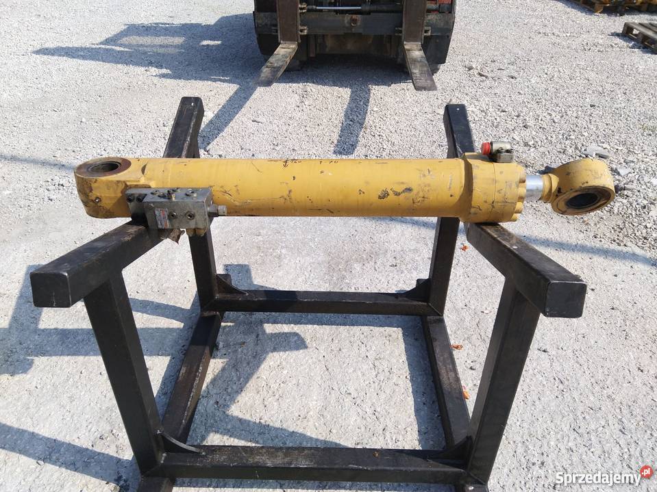 Siłownik Cat Caterpillar 318 320 312E 315 316 Części do maszyn budowlanych Kielce sprzedam