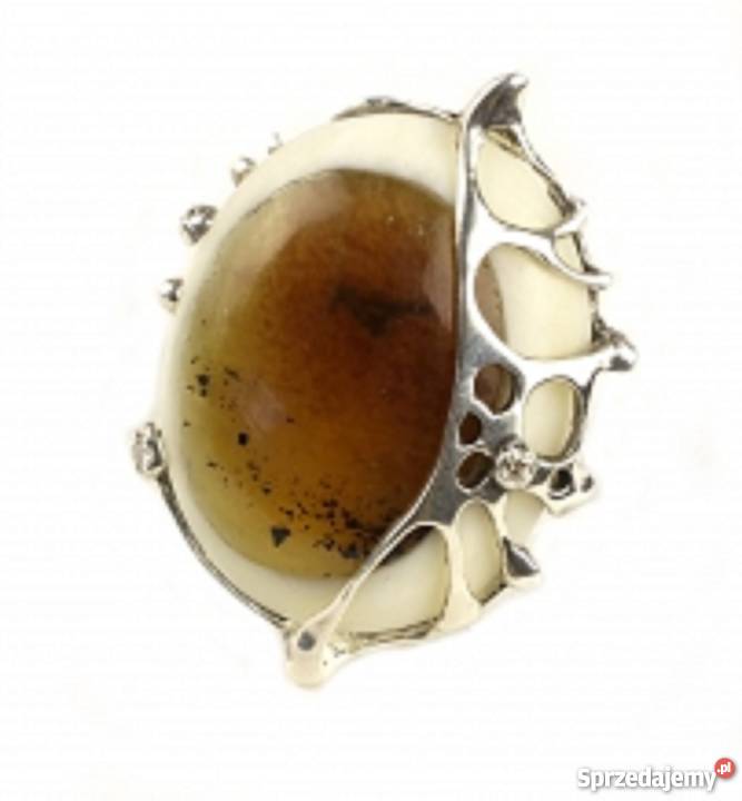 Srebny pierścionek z bursztynem pomorskie Gdańsk