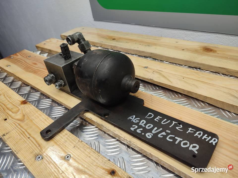 Akumulator hydrauliczny Deutz Fahr Agrovector Wilkowo