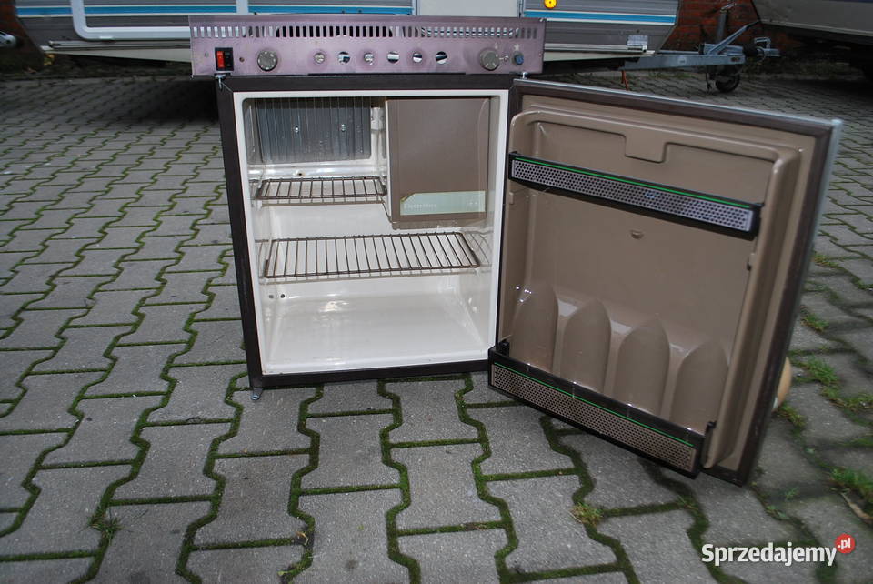 Lodówka ELECTROLUX RM200B 12V 220V GAS do Grzebowilk sprzedam