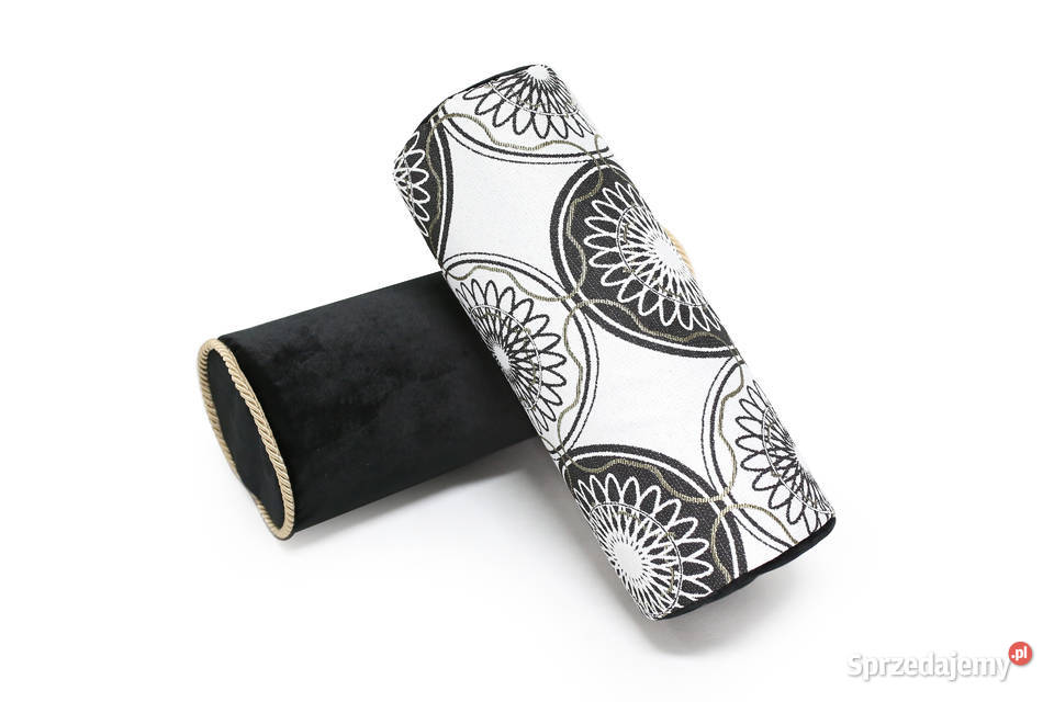 Poduszka Dekoracyjna Pluszowa Wałek Dekoracyjny wielkopolskie Kazimierz Biskupi