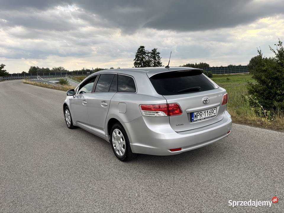 Toyota avensis 20 diesel manualna