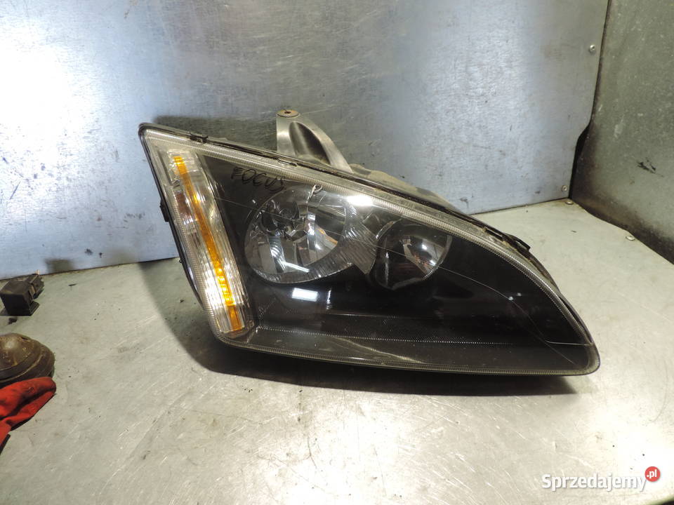 FORD FOCUS MK2 LAMPA PRAWA PRZEDNIA Rok produkcji 2006 Nowy Sącz