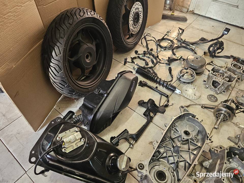 Honda PCX 125 silnik części wał głowica cylinder