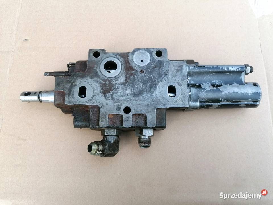 Sekcja hydrauliki zewnętrznej Massey Ferguson Zajęczniki