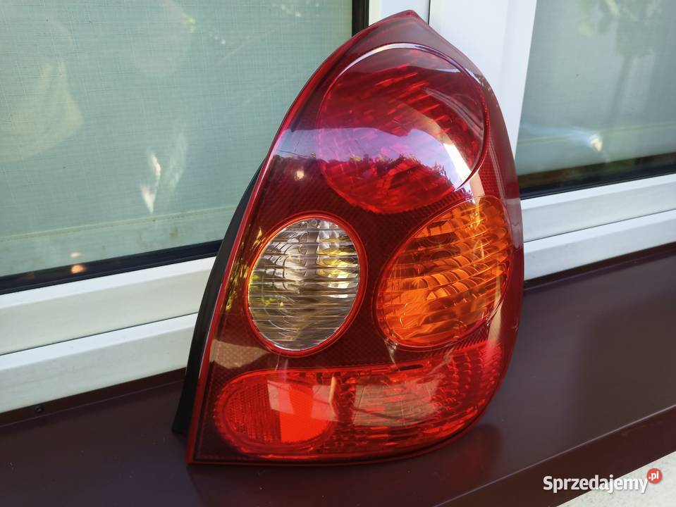 Toyota Corolla E11 hatchback lampa tył tylna Sieradz sprzedam