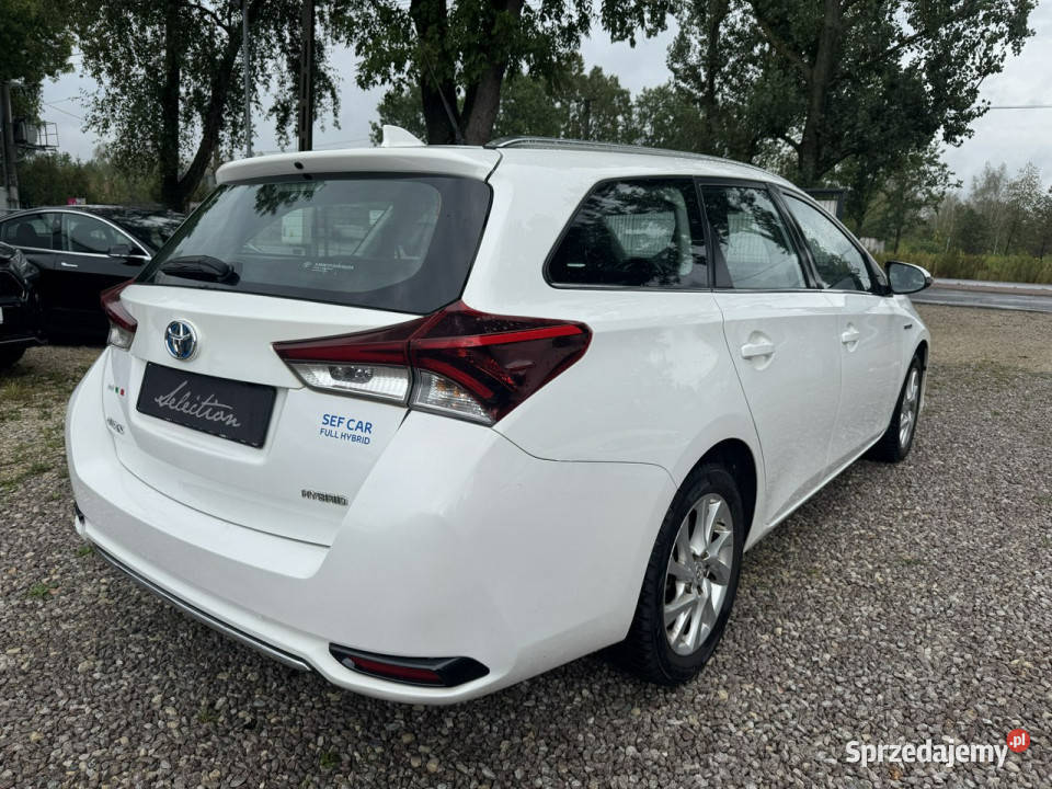 Toyota Auris 18 HSD 136 Kamera Serwisowany system Start-Stop Auris mazowieckie