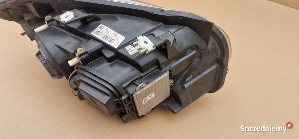 BMW X1 E84 LIFT XENON NIESKRĘTNY LEWY REFLEKTOR Bieleń sprzedam