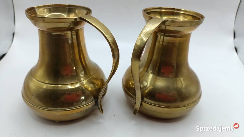 Dwa stare mosiężne dzbanki do dekoracji lubelskie Zamość