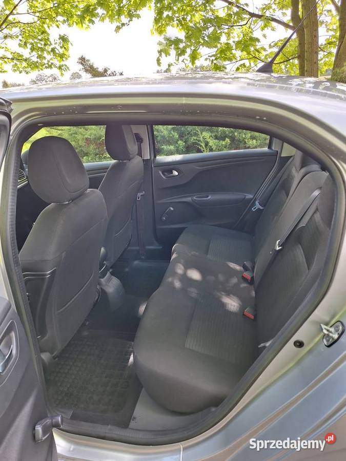 Peugeot 301 2015 16 LPG mały przebieg Gizałki