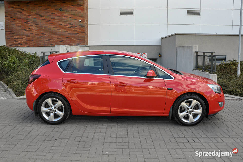 Opel Astra J 16T 180 LPG Bezwypadkowy