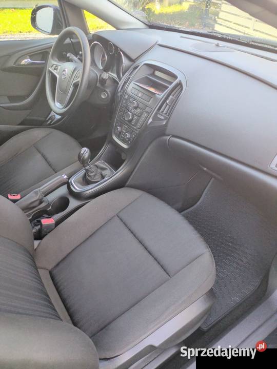 Opel Astra J 16d 110 2015r Bezwypadkowy Rok produkcji 2015 świętokrzyskie Nowy Korczyn