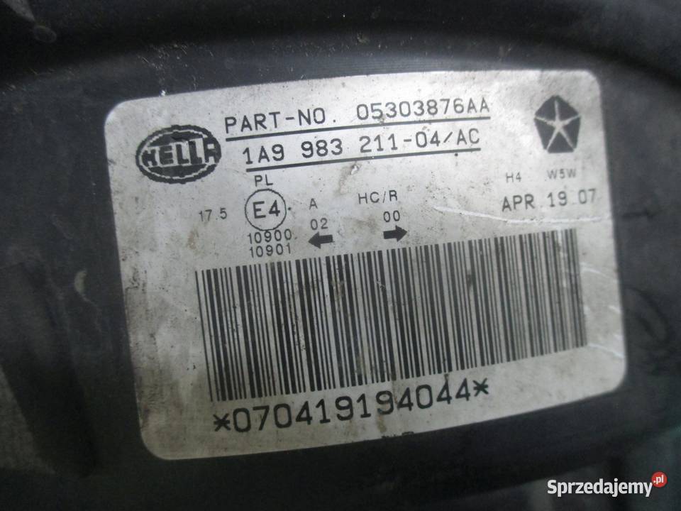 JEEP PATRIOT 08r halogen prawa przód 1A9983211 osobowe świętokrzyskie