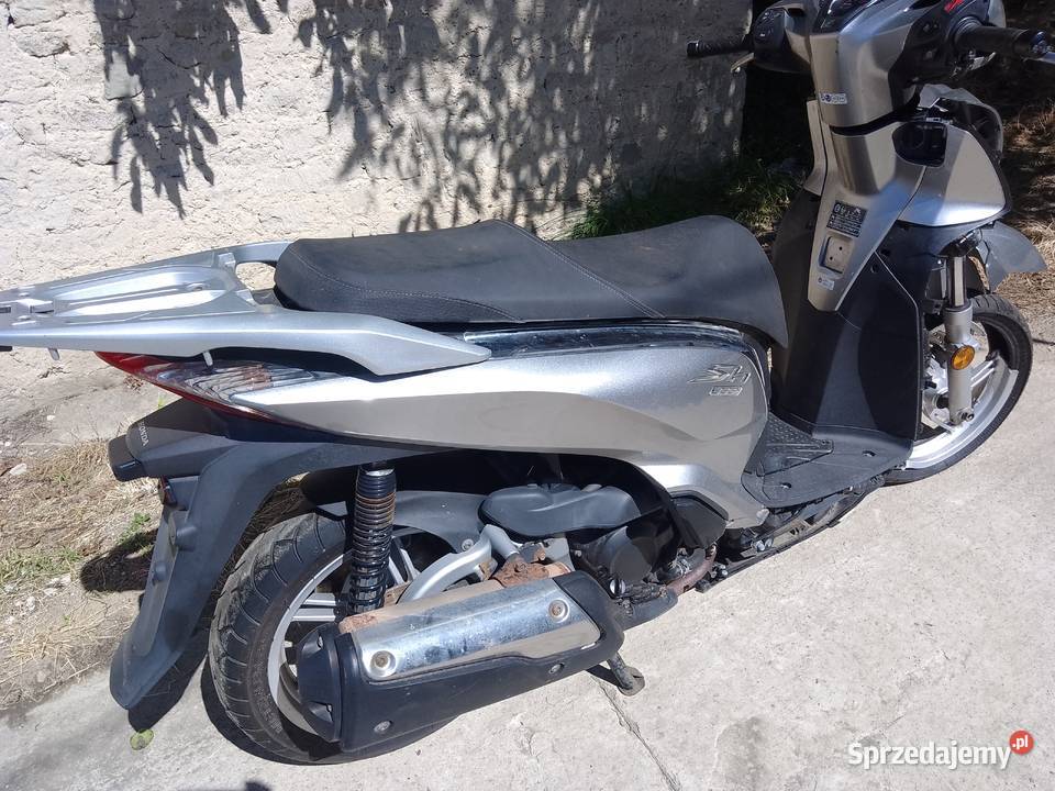 Bagażnik uchwyt Honda SH 300 18r części Sandomierz