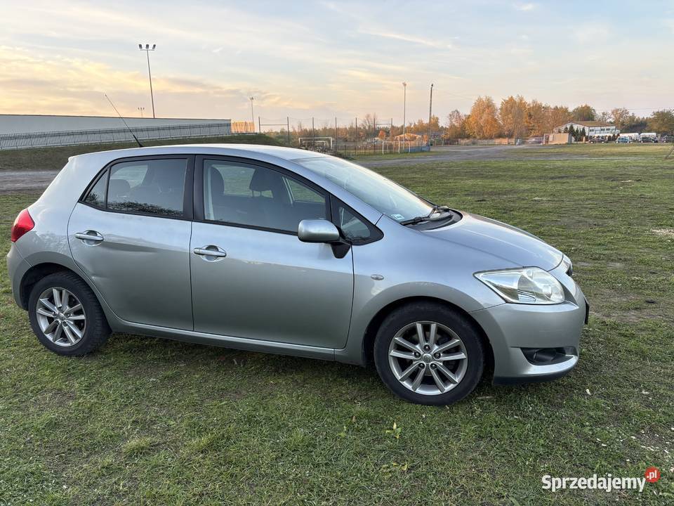 Toyota Auris Szydłowiec