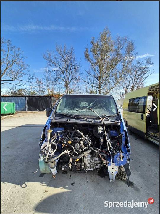 Renault Trafic II 20D 2008 lampy tył na części Nowy Targ