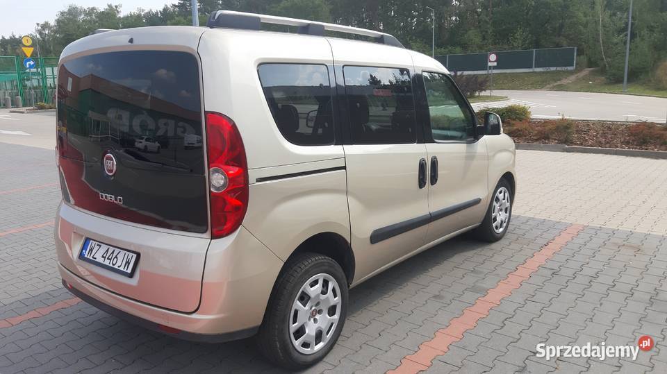 Fiat Doblo 7osobowy 16mjet 159000 1598cm3 Łomianki sprzedam