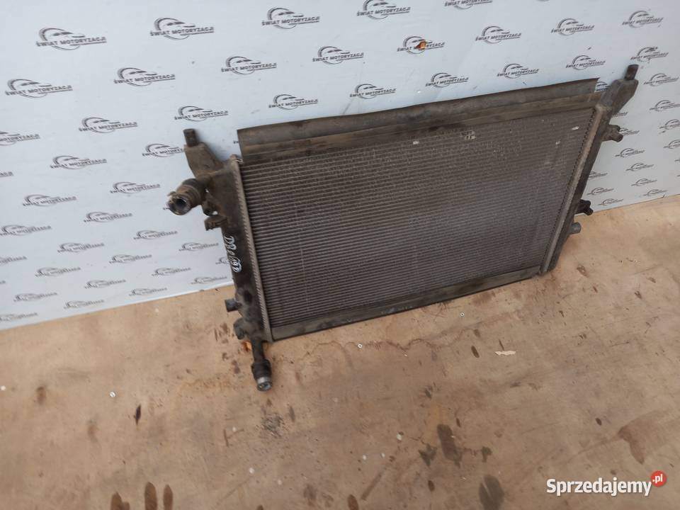 AUDI A3 8P II LIFT 14 TFSI 10r chłodnica wody Kielce