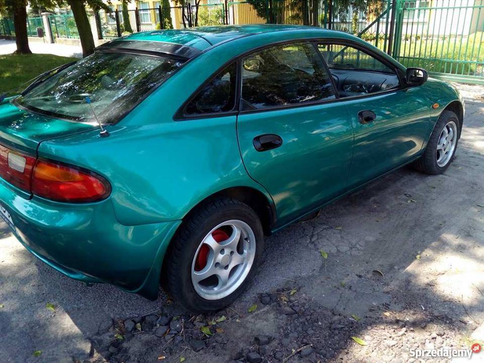 Sprzedam Mazda 323F 15 benzyna