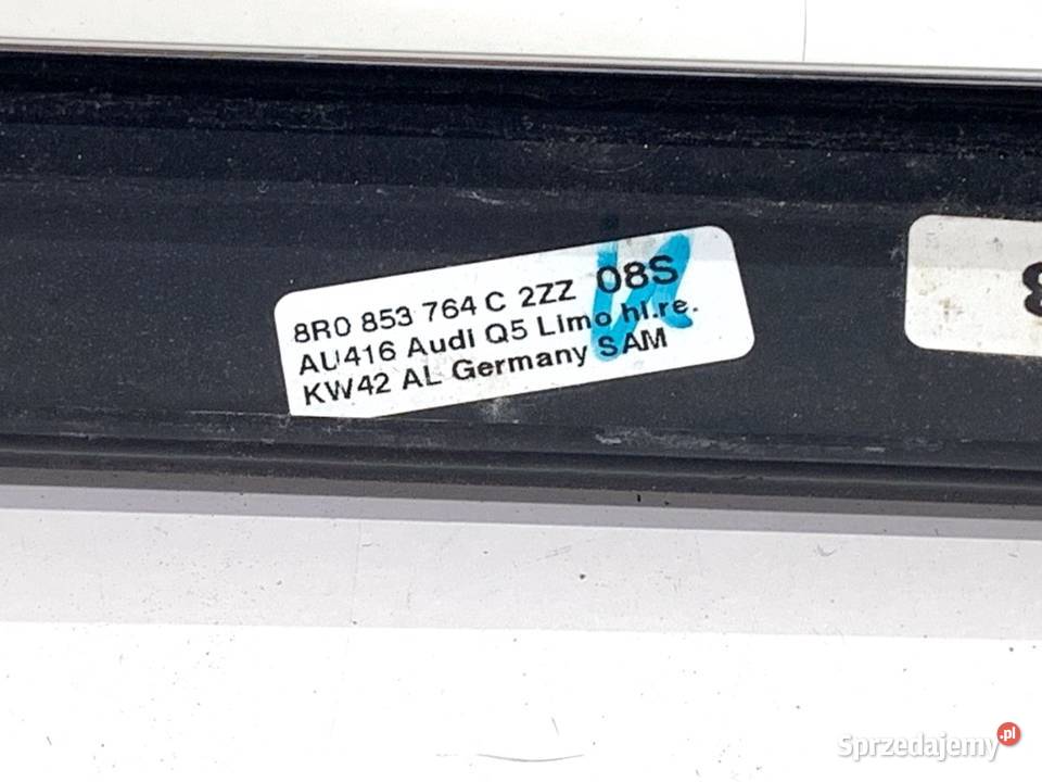 LISTWA ZGARNIAJĄCA TYŁ PRAWY AUDI Q5 8R Listwy