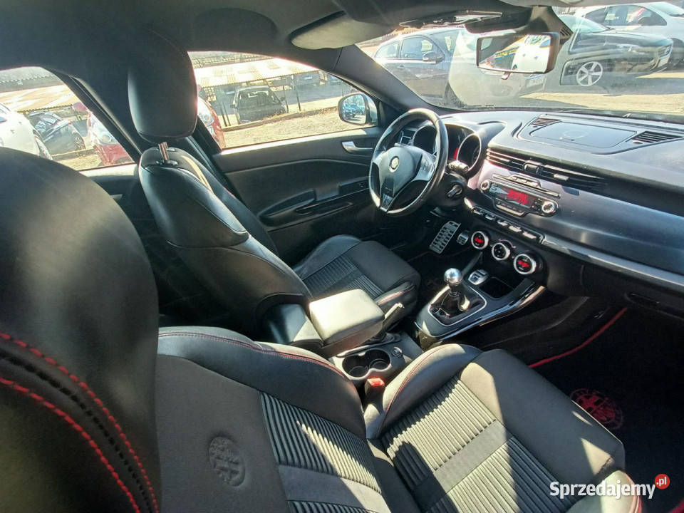Alfa Romeo Giulietta wersja SPORT 14 120 łódzkie Tomaszów Mazowiecki
