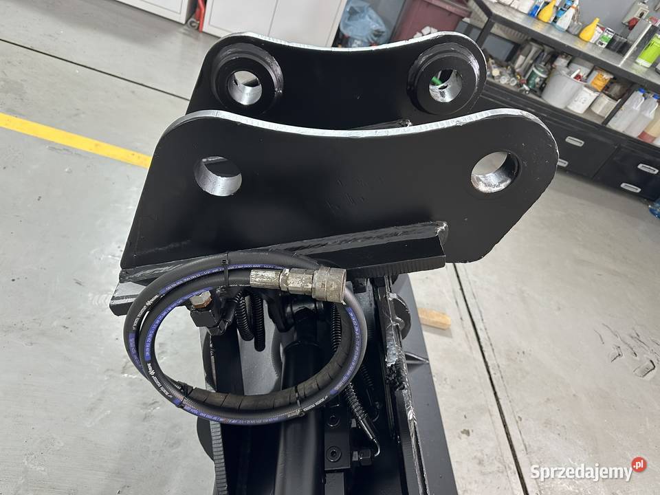 UŻYWANA ŁYŻKA SKARPOWA HYDRAULICZNIE UCHYLNA Tuliszków