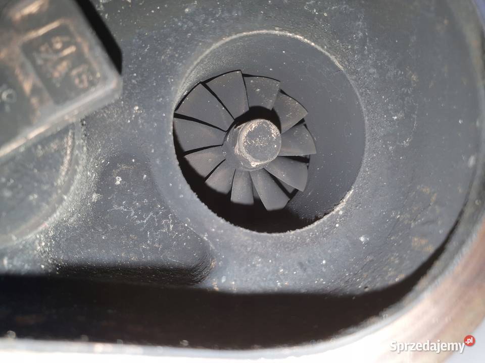 TURBOSPRĘŻARKA VW Golf V 14 TSI turbo 03C145701B Rudka