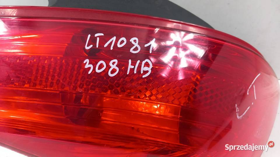 PEUGEOT 308 T7 HB LAMPA TYŁ LEWY Zbierkowo
