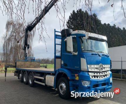 Budowlany 8x4 platforma z dzwigiem Mercedes Warszawa sprzedam