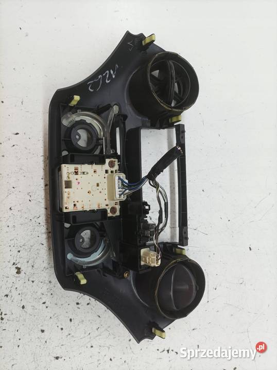 KRATKI NAWIEWU RAMKA Toyota Yaris I 19992005 sprzedam