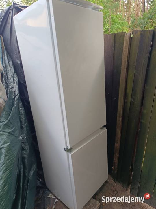 Lodówka Whirlpool pod zabudowę kuchenną Akcesoria kuchenne Grudziądz sprzedam