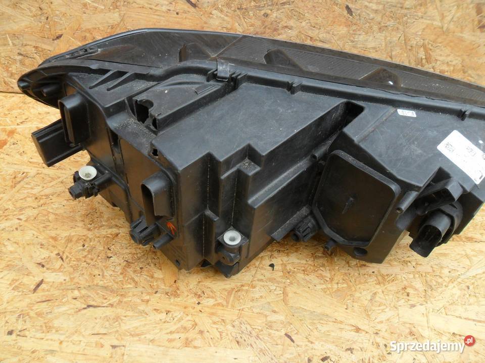 VW TOURAN REFLEKTOR XENON PRAWY 5TB941036B wielkopolskie Nowy Tomyśl sprzedam