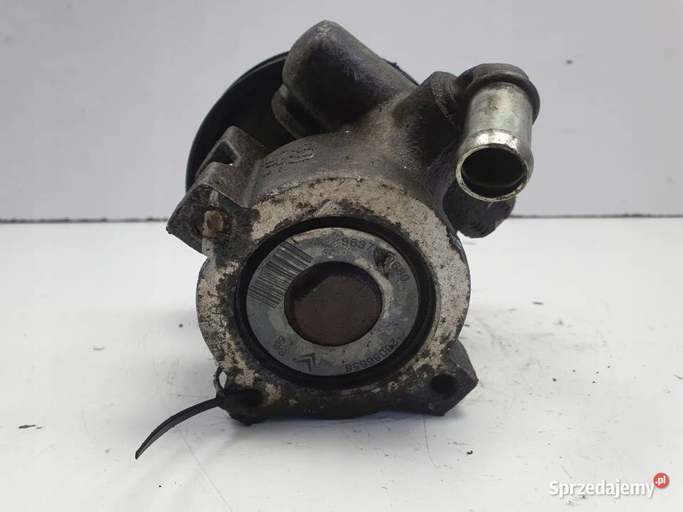 Citroen Saxo 15 D POMPA WSPOMAGANIA 9637389680 osobowe lubelskie Janów