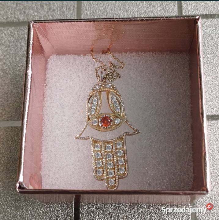 Przepiękny Pozłacany naszyjnik z zawieszką Ręka pozłacane Kowary