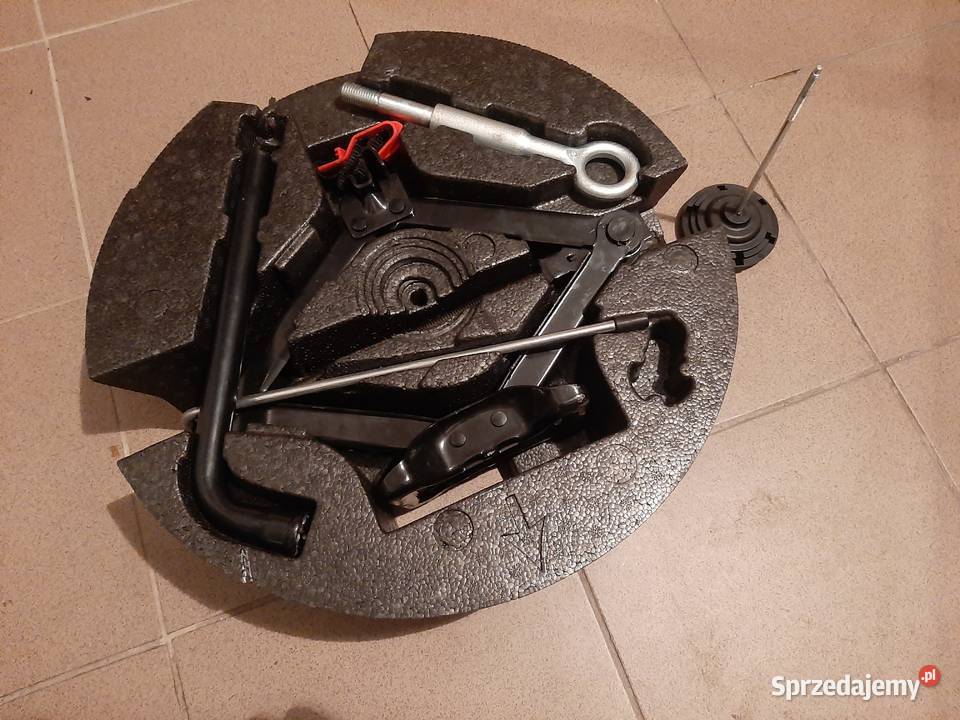 Volvo lewarek wkład styropian w koło zapasowe osobowe Lublin