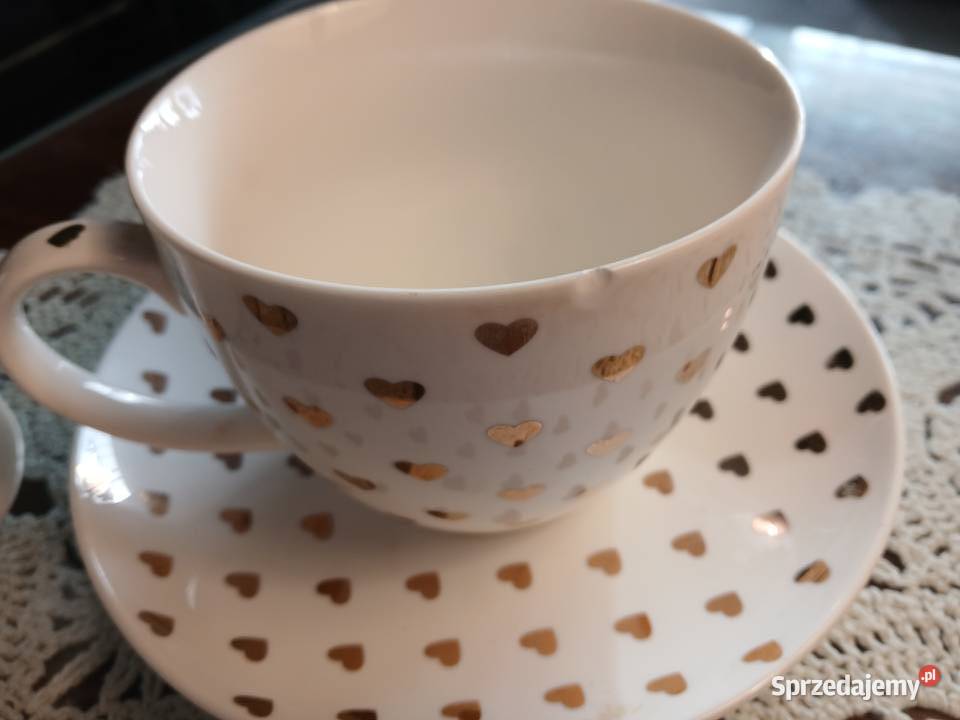 Porcelanowe kubki w serduszka i filiżanki Warszawa