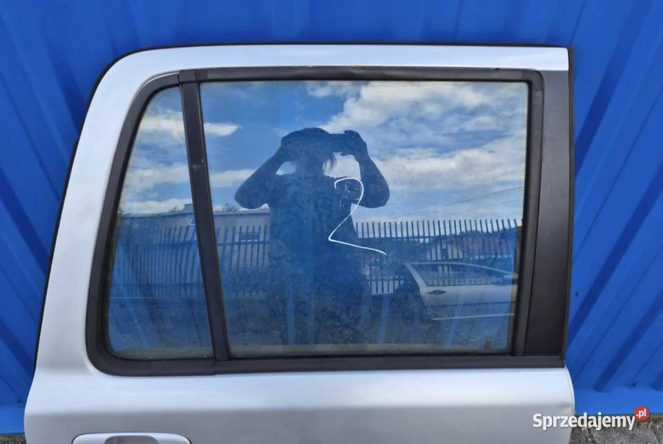 DRZWI TYŁ PRAWY TYLNE PRAWE HONDA CRV I CRV 1 Działoszyce sprzedam