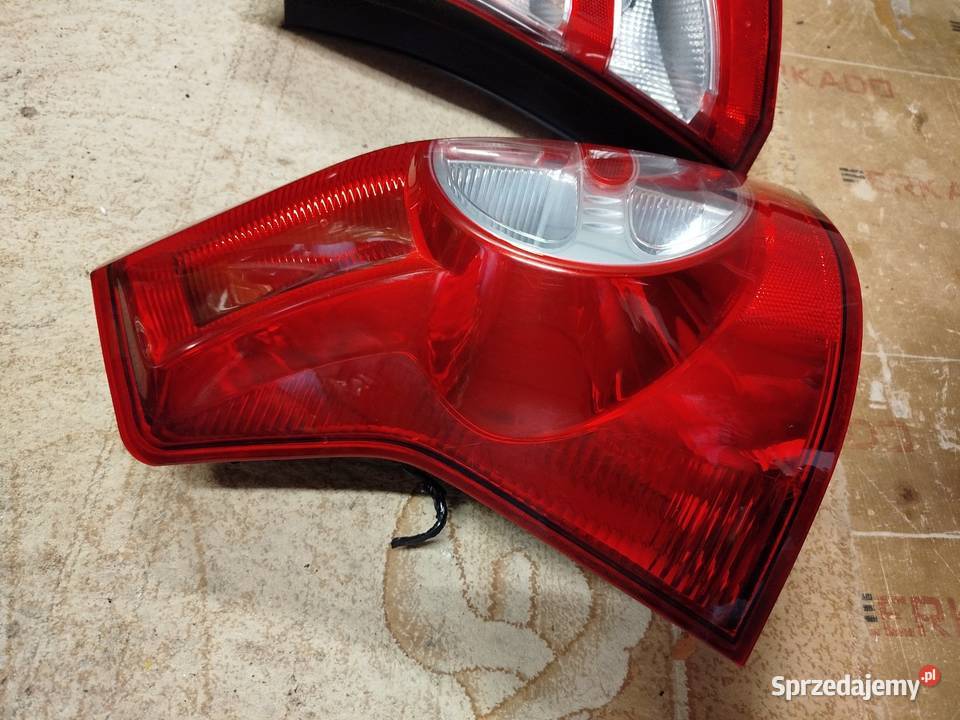 Lampa lewa prawa tył Dacia Sandero osobowe Sokołów Podlaski