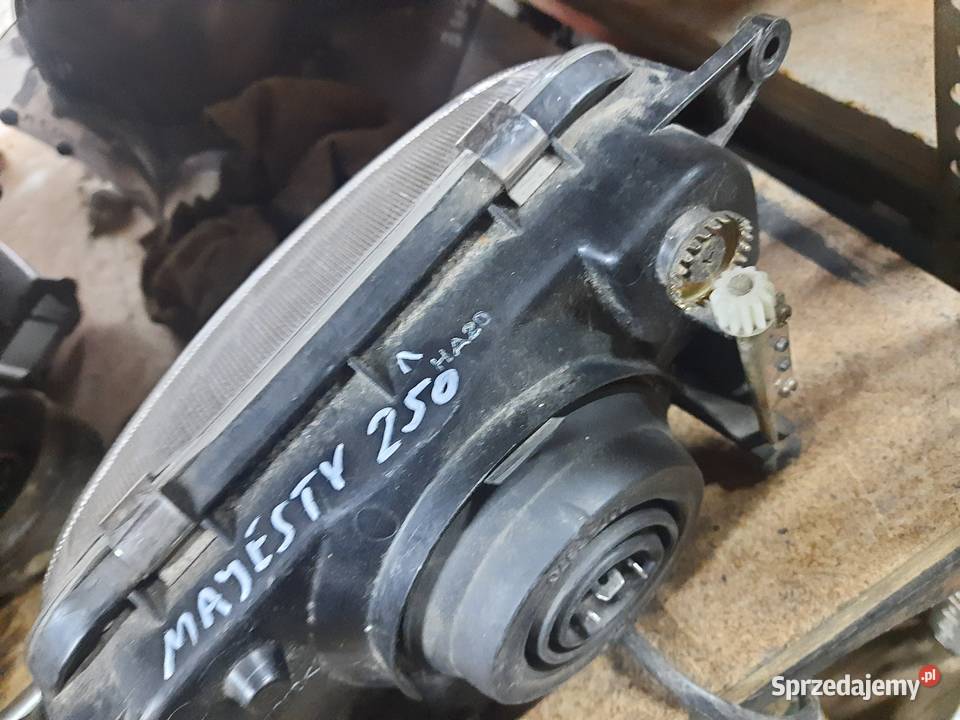 Yamaha Majesty 250 yp 250 lampa reflektor przód Jelenia Góra