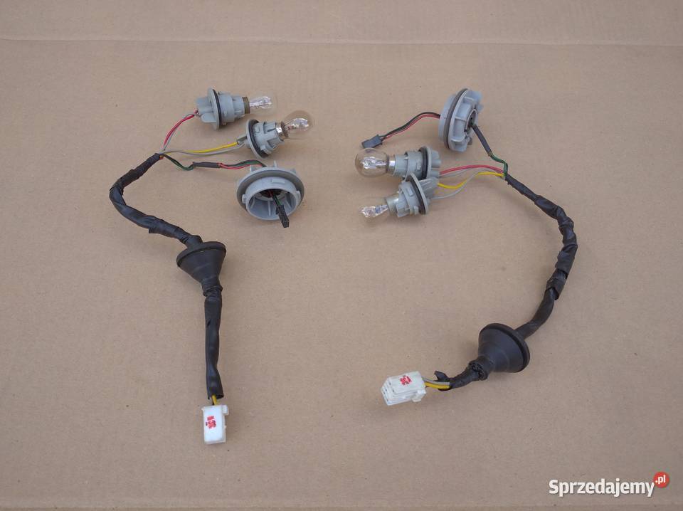 Kia Pro Ceed Ceed osłona mocowanie ślizg lampy