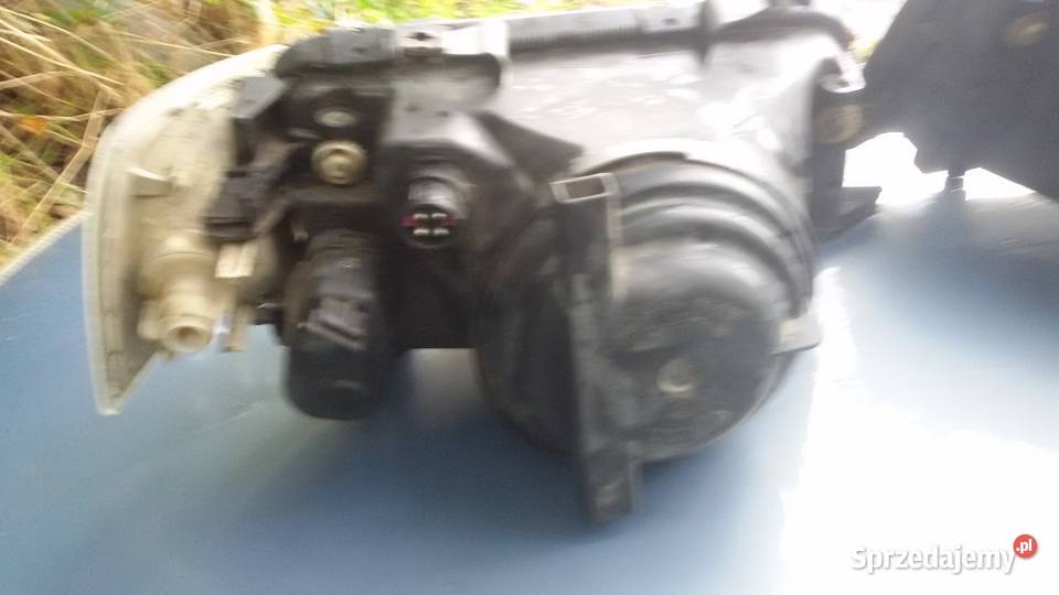 LAMPY PRZEDNIE AUDI 80B4 HELLA warmińsko-mazurskie Elbląg sprzedam