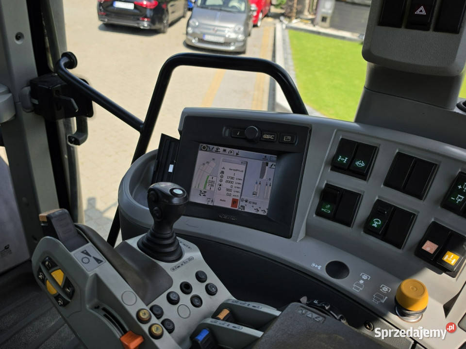 ciągniki Claas AXION 810 CMATIC AXION 810 CMATIC Pozostałe Skępe sprzedam