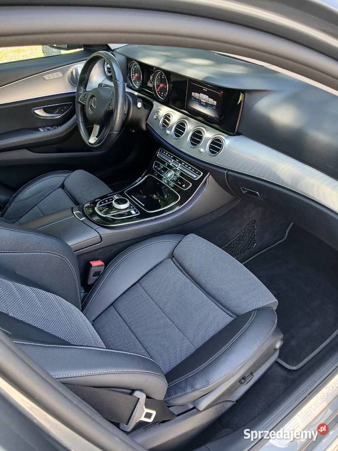 MercedesBenz Klasa E 220 d 4Matic 9GTRONIC salon Bochnia
