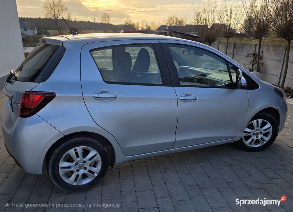 Toyota Yaris 133 nieuszkodzony Jędrzejów
