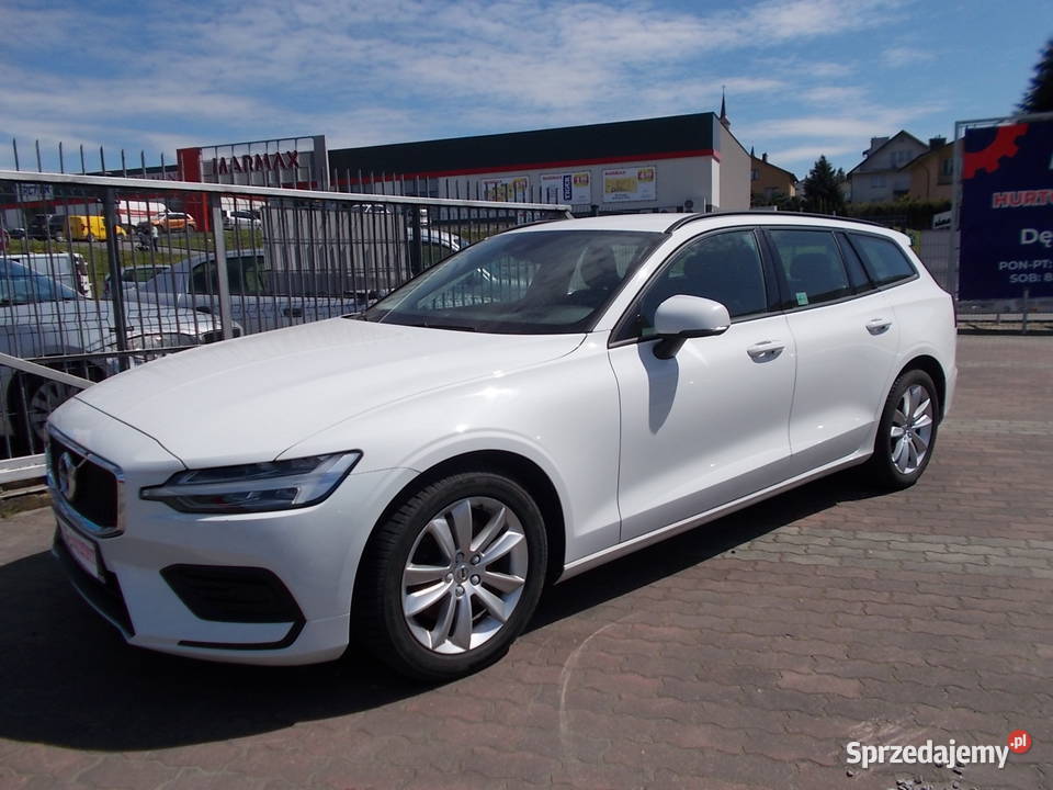 VOLVO V60 B3 20 benz hybryda Automat salon Dębica