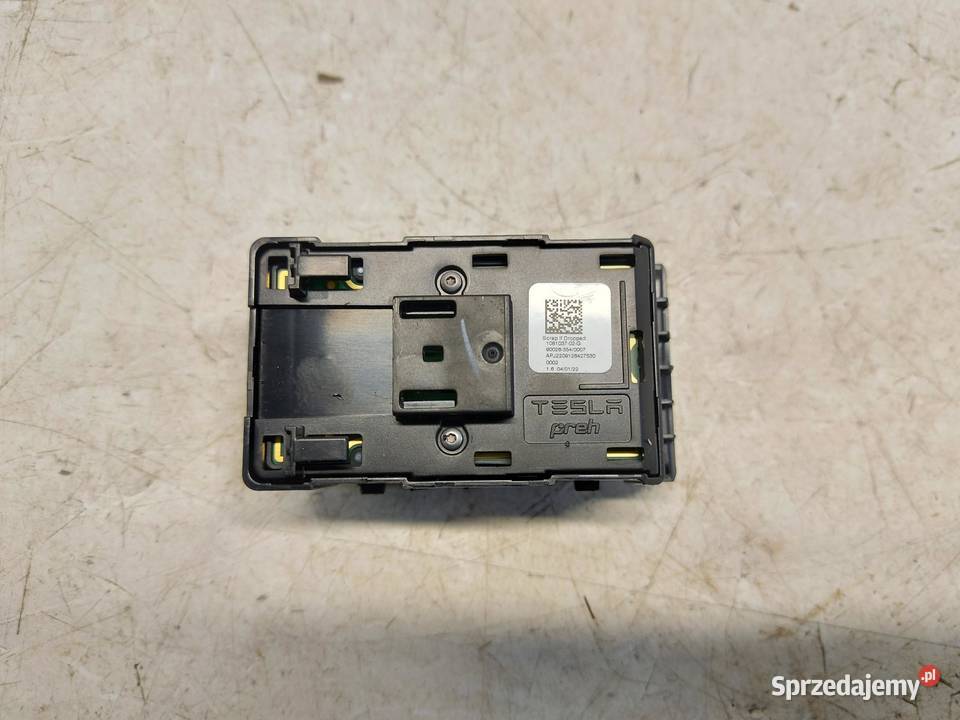 TESLA MODEL Y 2022r PRZEŁĄCZNIK PODNOŚNIK SZYB
