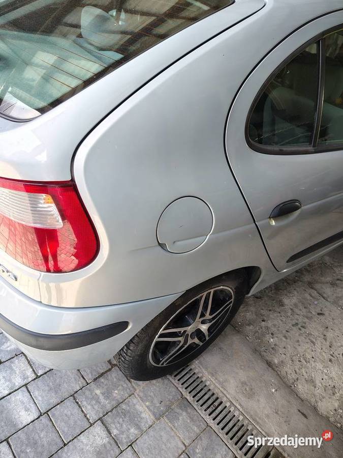 Renault Megane 1 14 16v 75 super stan bogate 1400cm3 Samochody osobowe