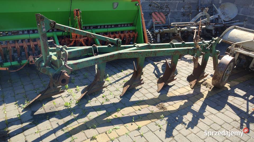 Sprzedam maszyny rolnicze silos pług siewnik Słowik