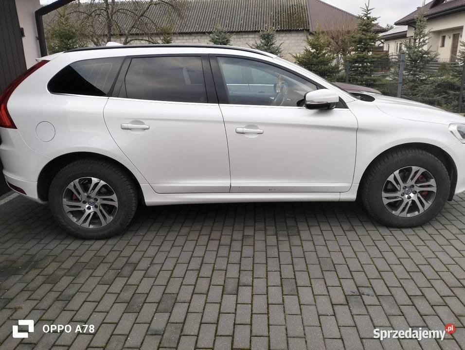 Sprzedam Volvo XC60 2014 D3 blueknes Radom